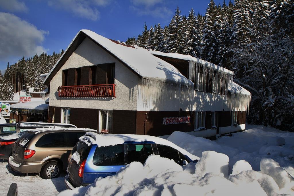 Hostel Chata Zahradky Dolina Demianowska Zewnętrze zdjęcie